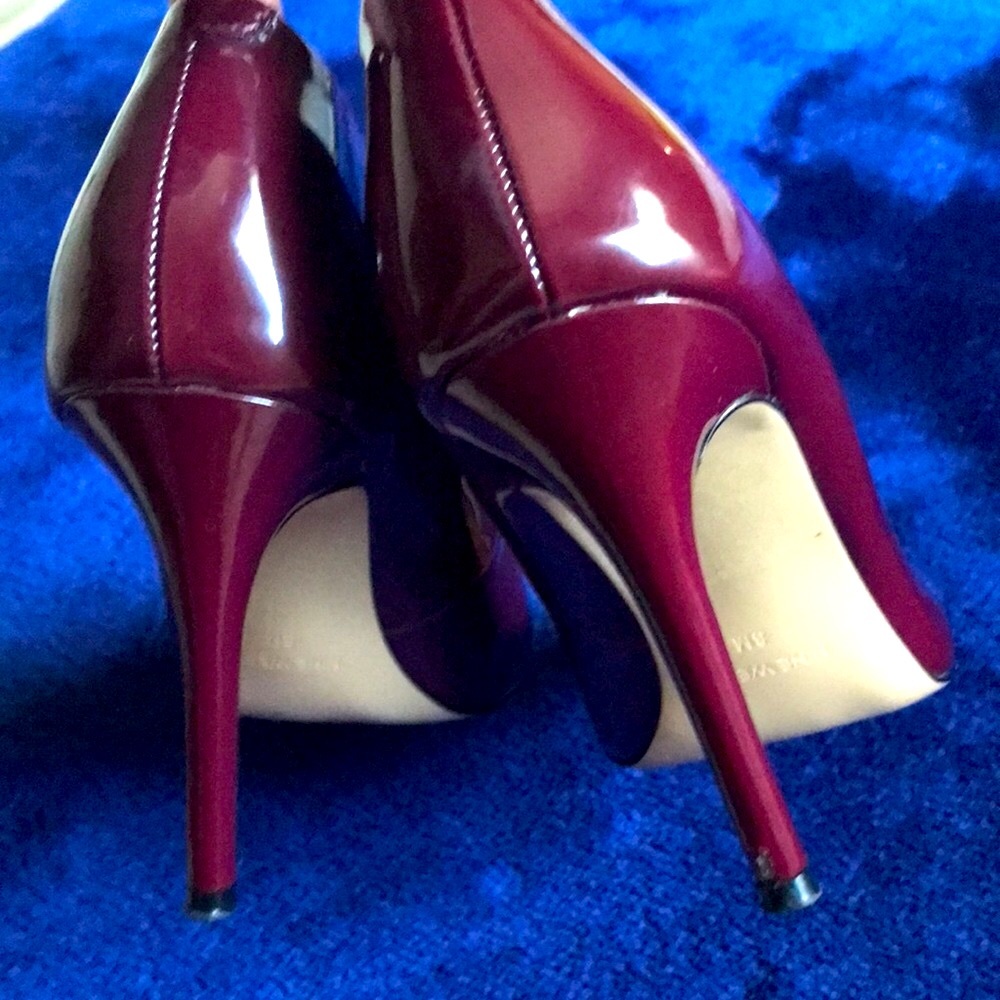 Nine West Burgundy Pumps